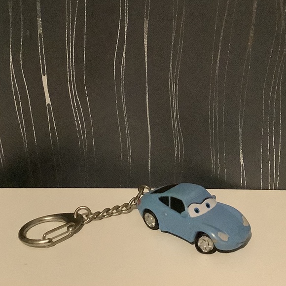 Sally keychain 2010 - Picture 1 of 2